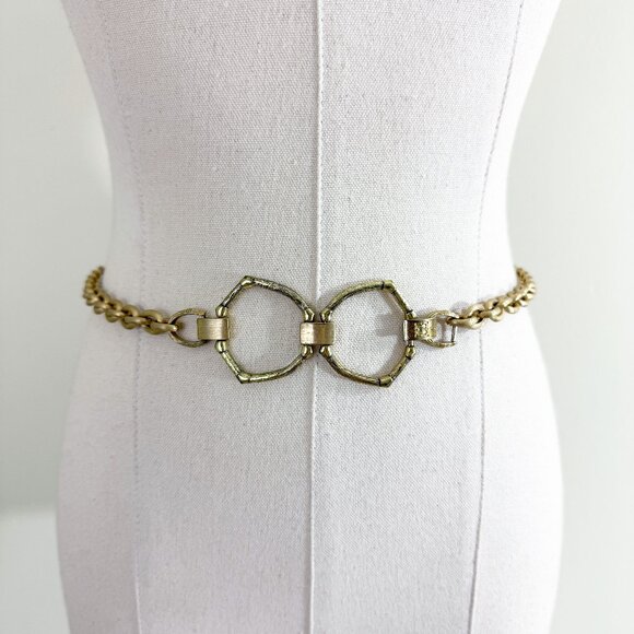 Vintage Gold Metal Chain Belt Women's Size Small/Medium EUC Clasp Closure - Picture 1 of 4